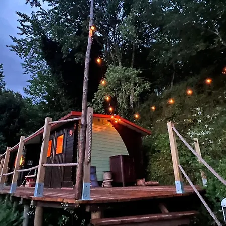 بيت للعطل Tiny House Gaia - Eco Retreat In The Mountains Fundo da Vila